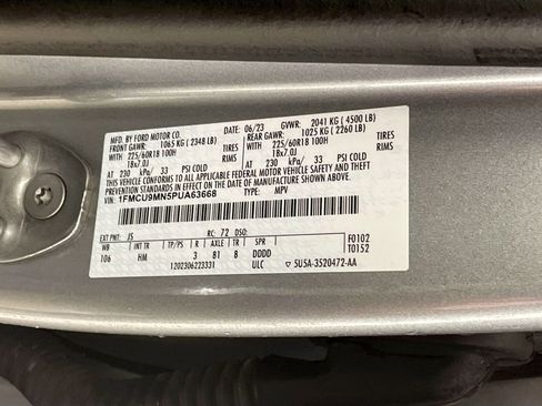 Used 2023 Ford Escape ST-Line image 33