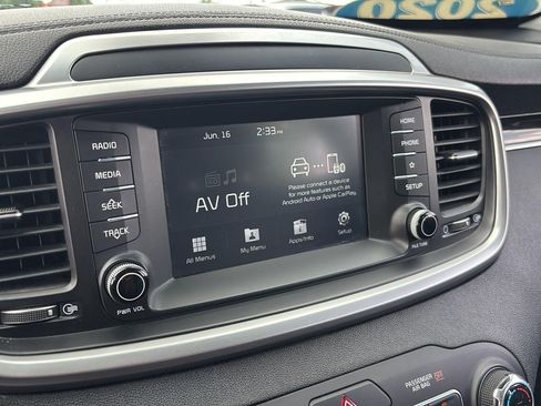 Used 2020 Kia Sorento EX AWD/4WD image 16