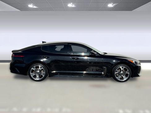 Used 2020 Kia Stinger GT-Line image 7