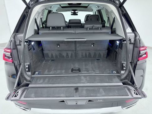Used 2023 BMW X7 xDrive40i w/ Premium Package AWD/4WD image 23