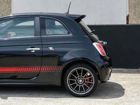 Used 2013 FIAT 500 Abarth w/ Comfort/Convenience Group FWD image 17