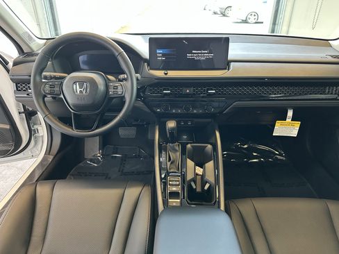New 2025 Honda Accord EX-L image 10