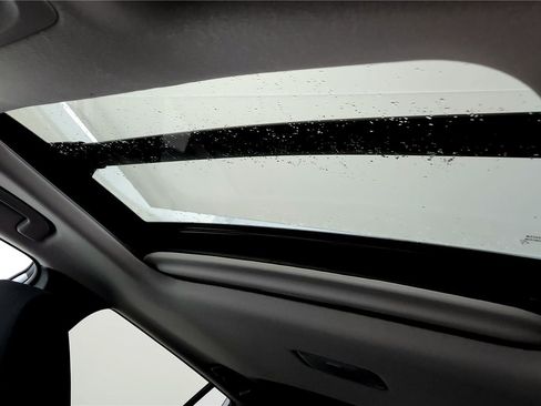 Certified 2023 Toyota Corolla Cross LE w/ Moonroof Package image 26