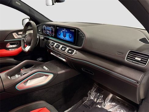 Certified 2025 Mercedes-Benz GLE 53 AMG 4MATIC Coupe image 31