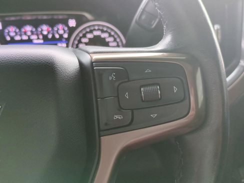 Used 2020 Chevrolet Silverado 1500 High Country w/ Technology Package AWD/4WD image 22