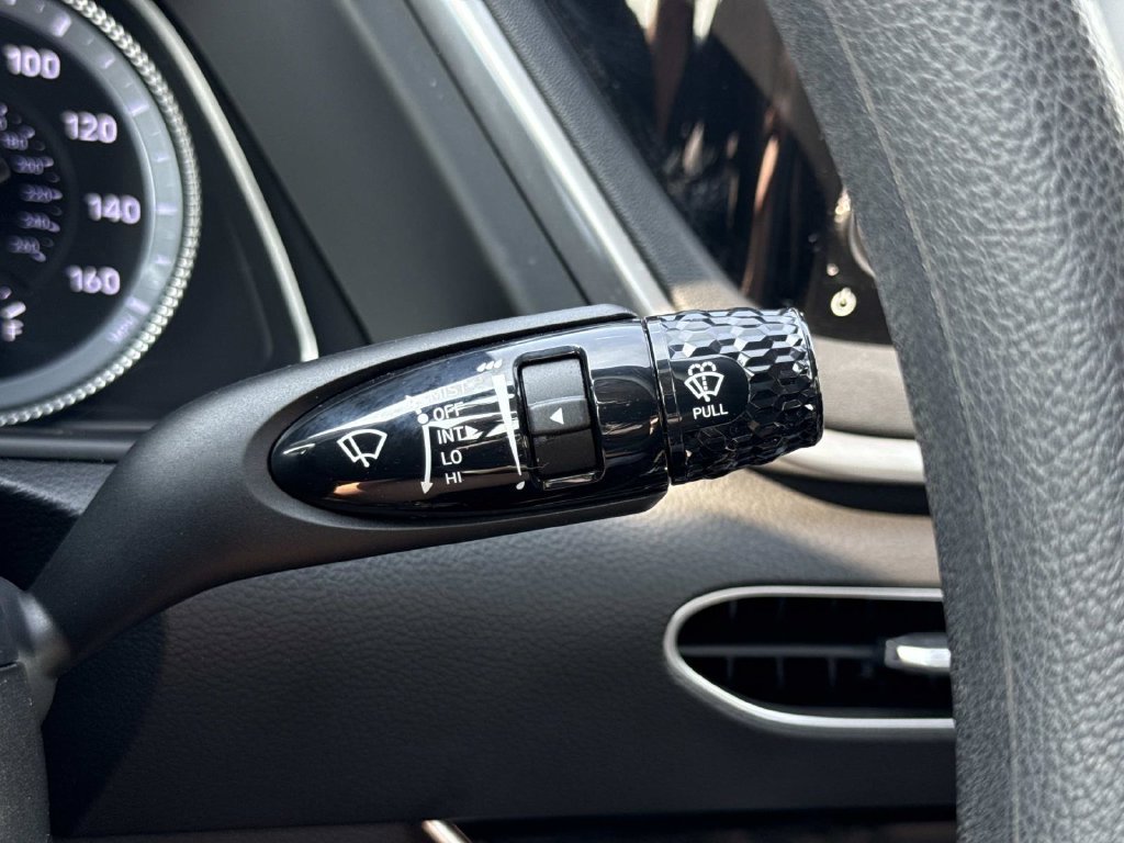 Used 2023 Hyundai Sonata SE FWD image 12