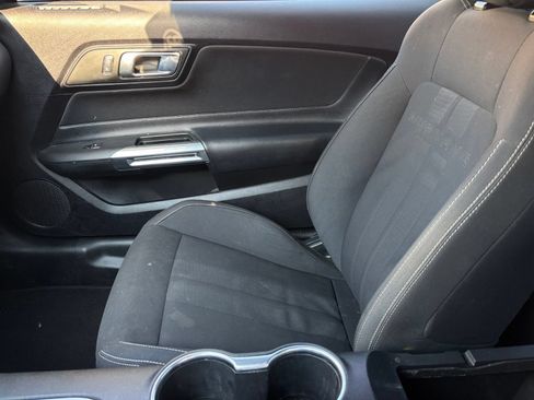 Used 2019 Ford Mustang GT RWD image 13