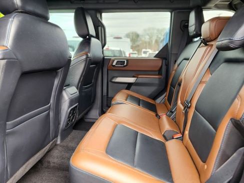 Certified 2023 Ford Bronco Outer Banks w/ Sasquatch Package image 16