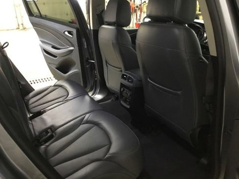 Used 2019 Buick Envision Essence image 50