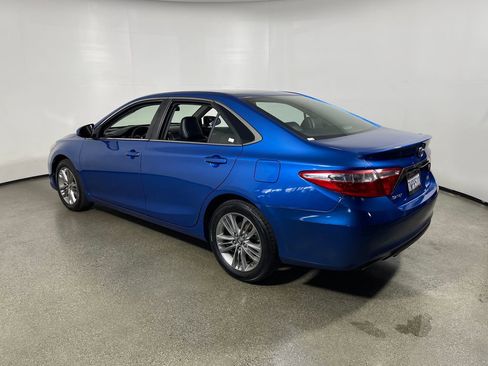 Certified 2017 Toyota Camry SE FWD image 5