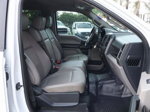 Used 2022 Ford F250 XL w/ Power Equipment Group image 41