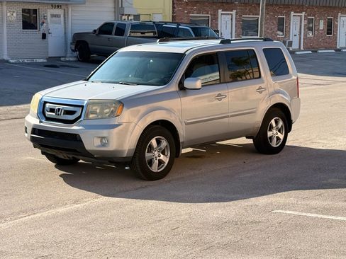Used 2009 Honda Pilot EX-L image 3