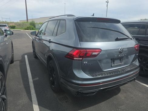 Used 2023 Volkswagen Tiguan SE R-Line AWD/4WD image 7