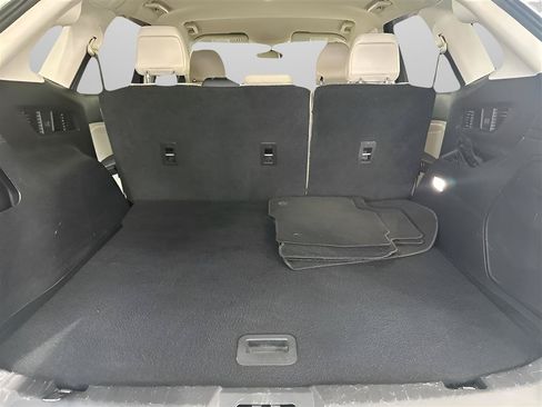 Used 2018 Ford Edge Titanium w/ Technology Package FWD image 20
