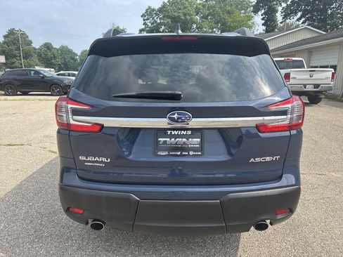 Used 2023 Subaru Ascent Premium AWD/4WD image 4