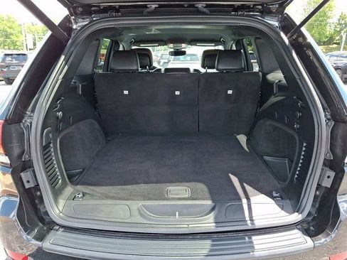 Certified 2019 Jeep Grand Cherokee Altitude AWD/4WD image 34