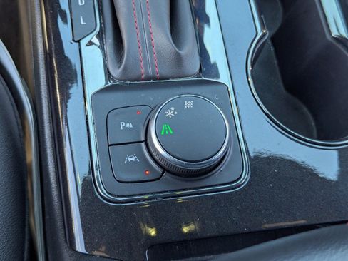 Used 2024 Chevrolet Blazer RS image 33