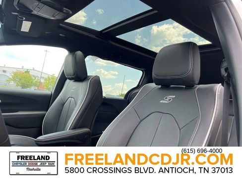 New 2026 Chrysler Pacifica Limited w/ S Appearance Package image 22