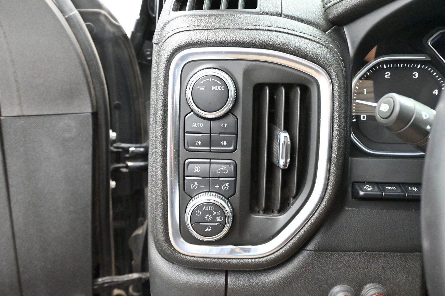Used 2021 GMC Sierra 3500 Denali w/ Denali Black Diamond Edition AWD/4WD image 30