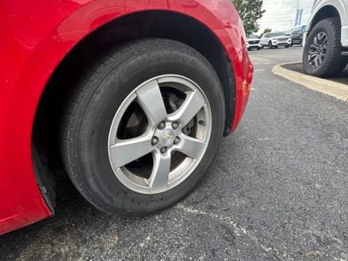 Used 2016 Chevrolet Cruze LT FWD image 10