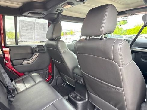 Used 2012 Jeep Wrangler Unlimited Sport AWD/4WD image 9