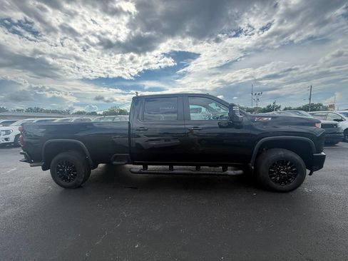 Used 2022 Chevrolet Silverado 3500 LTZ w/ LTZ Plus Package AWD/4WD image 2