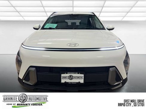 Used 2025 Hyundai Kona SEL AWD/4WD image 9