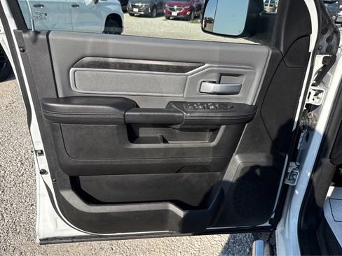 Used 2022 RAM 2500 Big Horn w/ Snow Chief Group AWD/4WD image 19