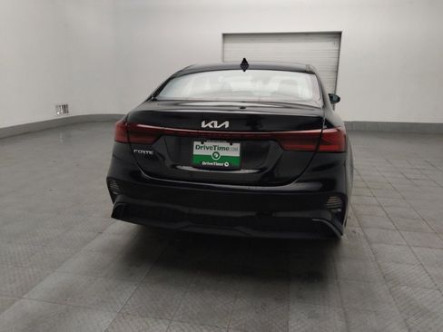 Used 2022 Kia Forte LXS FWD image 7