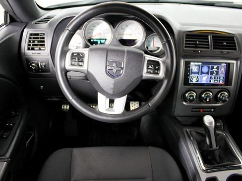 Used 2012 Dodge Challenger R/T image 19