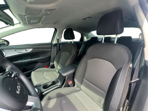 Used 2023 Kia Forte LXS FWD image 17