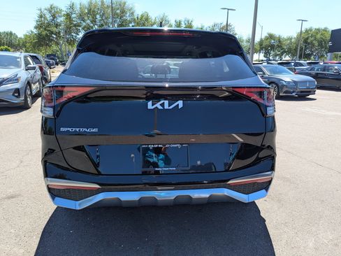 Certified 2023 Kia Sportage SX image 6