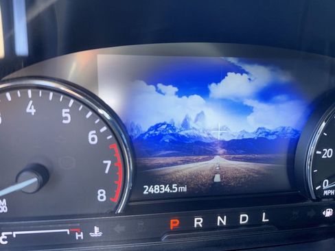 Used 2023 Ford Explorer ST-Line w/ Class IV Trailer Tow Package image 8