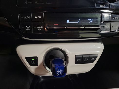 Used 2018 Toyota Prius Prime Plus w/ Protection Package FWD image 18