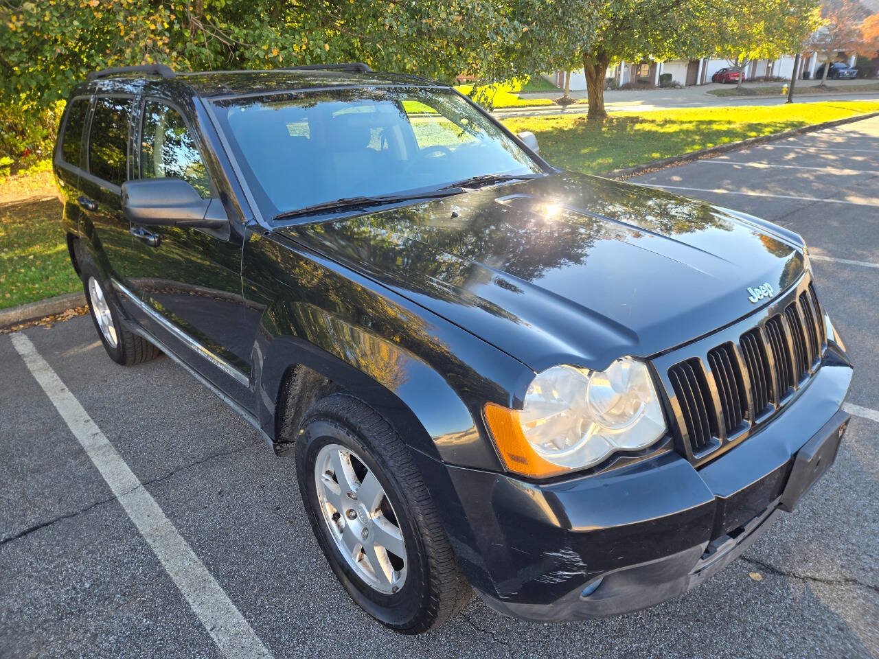 Used 2010 Jeep Grand Cherokee Laredo AWD/4WD image 14