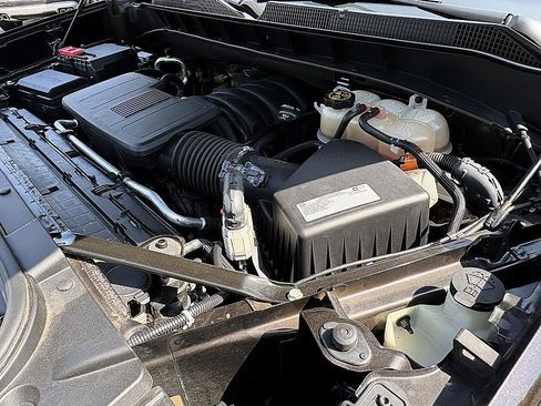 Used 2019 Chevrolet Silverado 1500 High Country w/ Technology Package AWD/4WD image 25