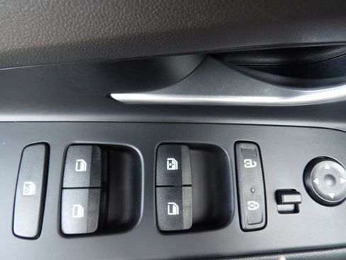 Certified 2023 Hyundai Elantra Limited FWD image 14