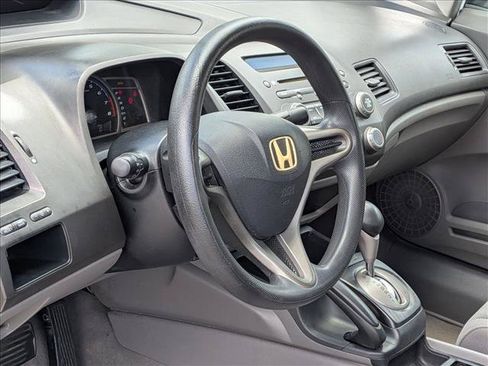 Used 2011 Honda Civic DX-VP image 9