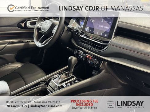 Used 2024 Jeep Compass Trailhawk image 10