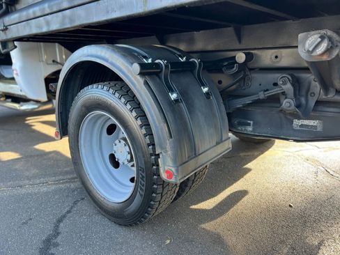 Used 2012 Ford F550 4x4 Regular Cab Super Duty w/ PWR Equipment Group image 17