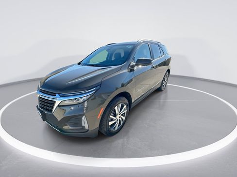 Used 2024 Chevrolet Equinox LT AWD/4WD image 4