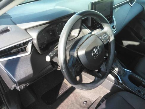 Used 2024 Toyota Corolla LE FWD image 7