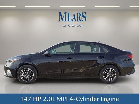 Used 2024 Kia Forte LXS image 3