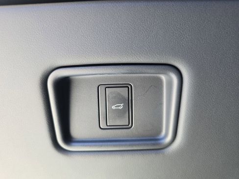 Certified 2025 Land Rover Range Rover Sport S image 27
