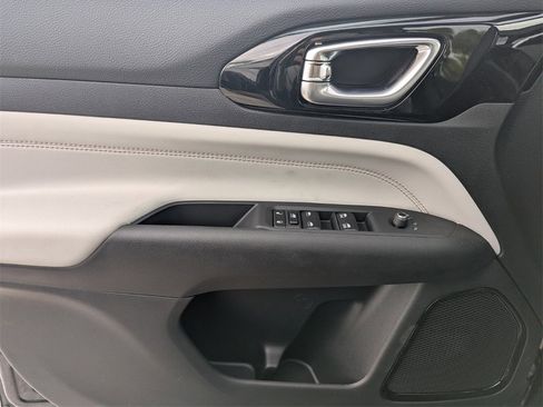 New 2026 Jeep Compass Limited image 14