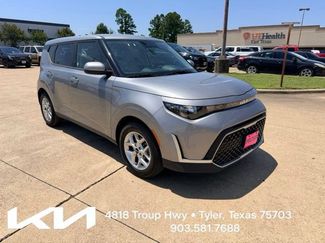 Certified 2025 Kia Soul LX w/ LX Technology Package FWD video 1