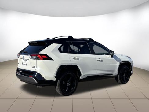 Used 2021 Toyota RAV4 XSE AWD/4WD image 7