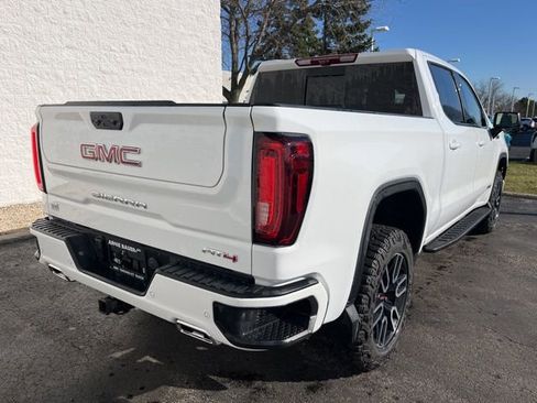 Used 2025 GMC Sierra 1500 AT4 w/ AT4 Premium Package image 5
