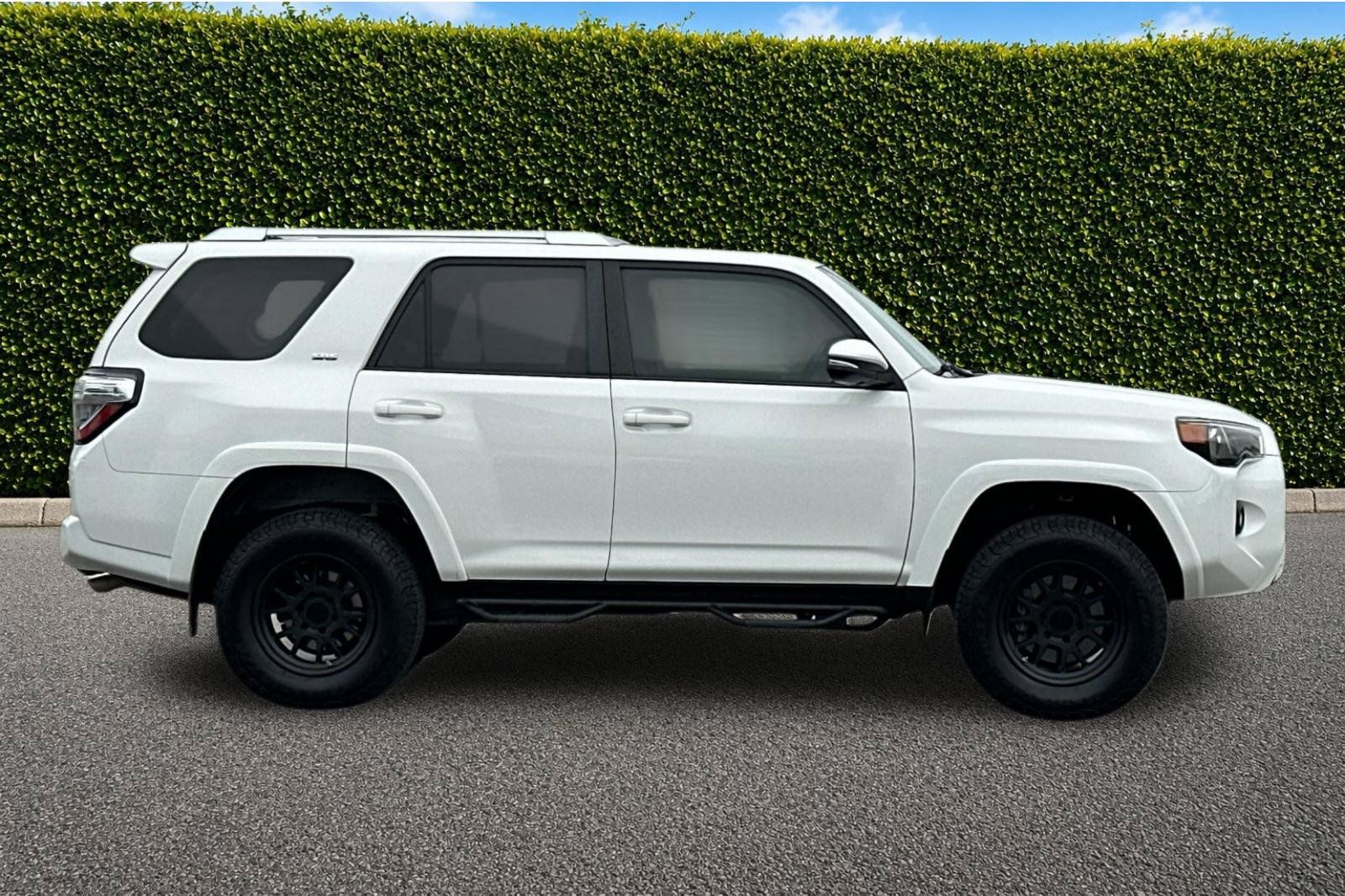 Used 2016 Toyota 4Runner SR5 Premium RWD image 3