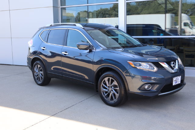 Used 2016 Nissan Rogue SL w/ SL Premium Package AWD/4WD image 2